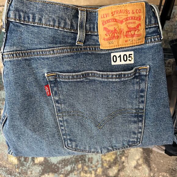 Levis 505 Jeans Mens 42x30 Blue Regular Straight Mid Rise Dark Wash Denim - Picture 10 of 10